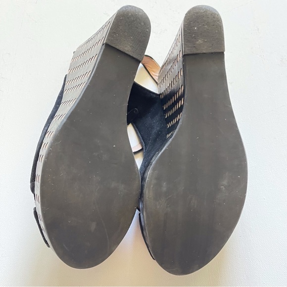 Tory Burch Sandals - Picture 5 of 5